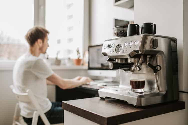 Best Espresso Machine for an Apartment - The Coffee Stir